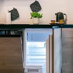 Rent Like Home - Ubocz 1D